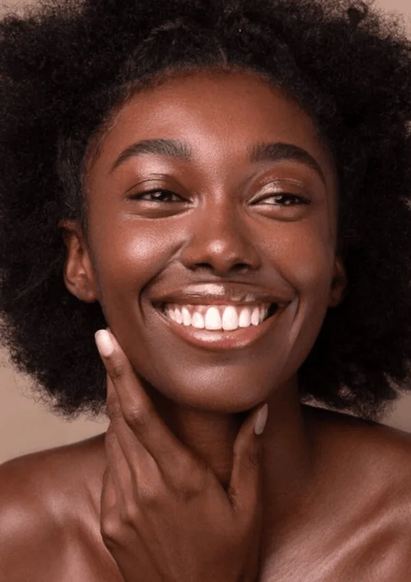 Menton et cou de profil, lipoaspiration sous mentale, Dr Cheick Diakité, Abidjan